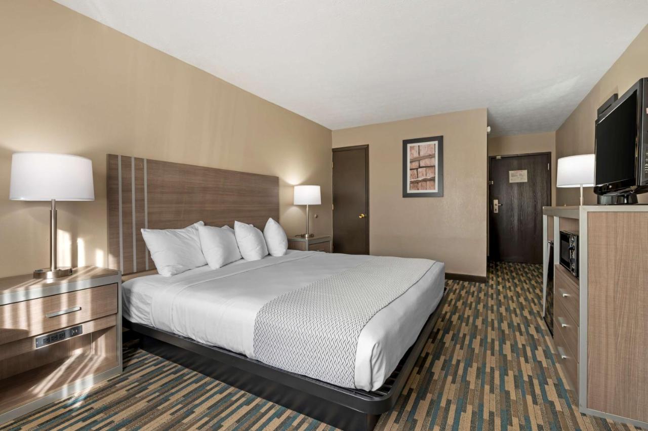 Western Edinburgh/columbus Hotel 3*