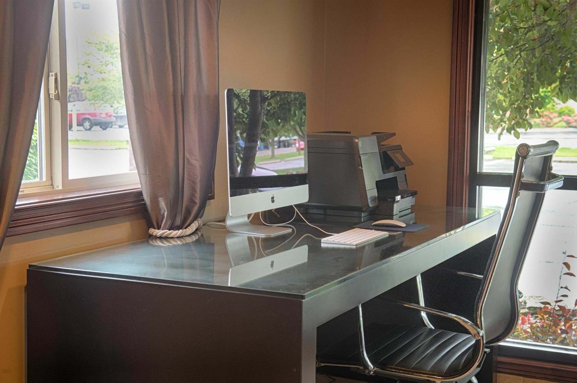 Western Edinburgh/columbus Hotel 3*